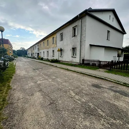 W Starym Koszarowcu アパート ボルネ・スリノボ