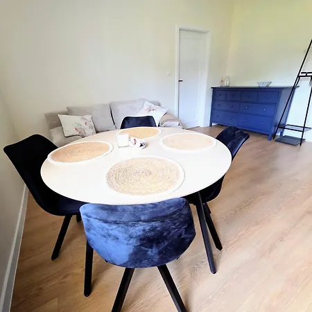 アパート W Starym Koszarowcu